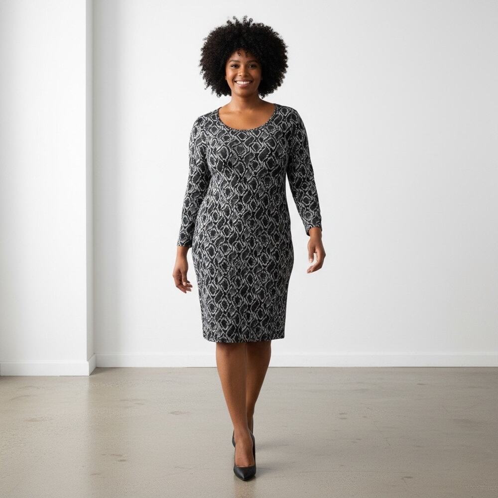 Michael Kors Shift Dress L Black Animal Print Slinky Knit 3/4 Sleeve
